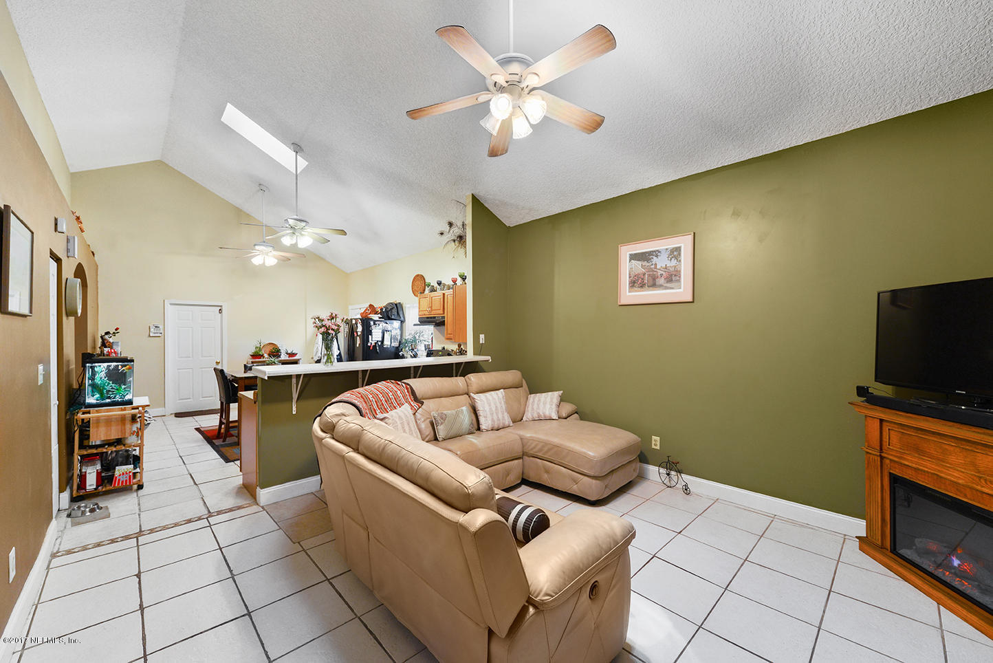 235 Katherine Road Jacksonville, FL 32218 - Photo 8 of 20 235 Katherine017_WEB