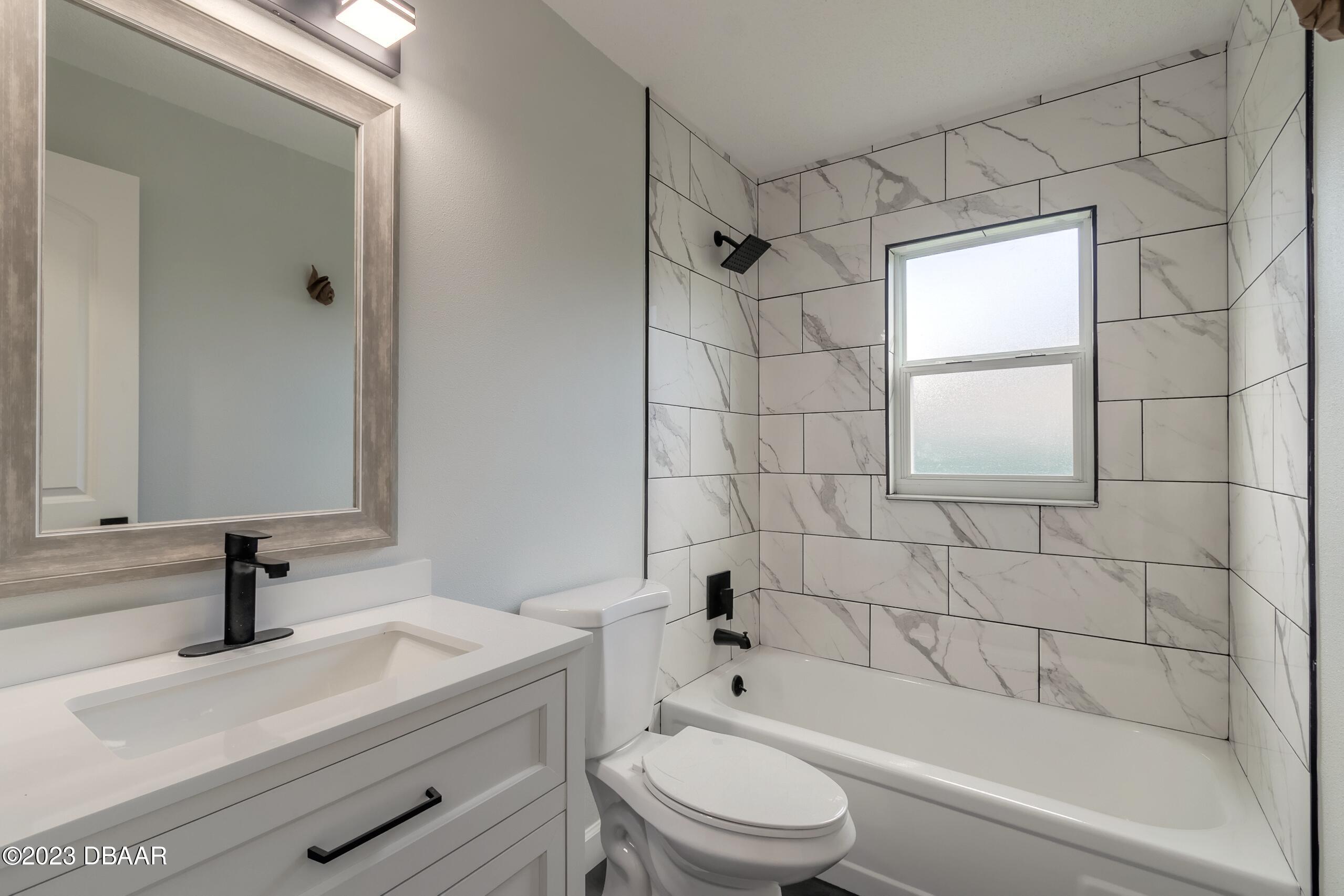 794 Bennett Road South Daytona, FL 32119 - Photo 6 of 40 Community Bathroom