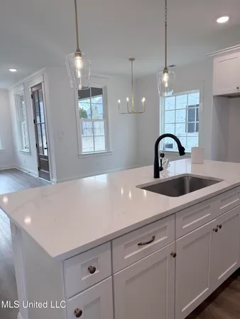 $435,000 | 4223 Bolivar Trail South, Olive Branch, MS 38654