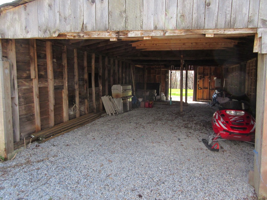 30 Ladd Road Sturbridge, MA 01566 - Photo 5 of 30 Gallery Image 5
