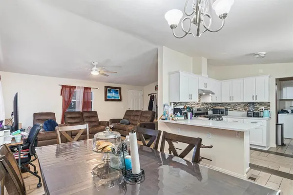 $325,000 | 1638 Calavo Road, Unit 34, Fallbrook, CA 92028