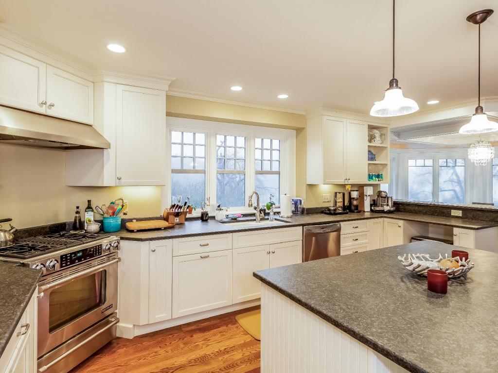 64 Lindsay Road York, ME 03909 - Photo 8 of 30