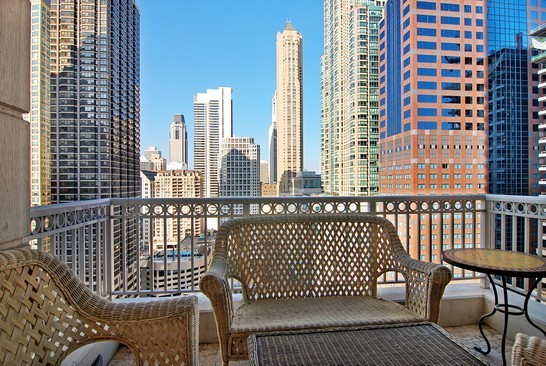 55 East Erie Street, Unit 2202 Chicago, IL 60611 - Photo 16 of 19