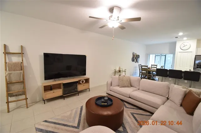 $2,095 | 10296 Trumpet Honeysuckle Way, San Antonio, FL 33576