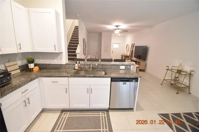 $2,095 | 10296 Trumpet Honeysuckle Way, San Antonio, FL 33576