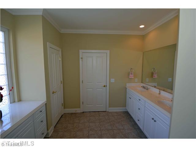 2372 Addison Boulevard High Point, NC 27262 - Photo 11 of 16 Master Bath/Spa.
