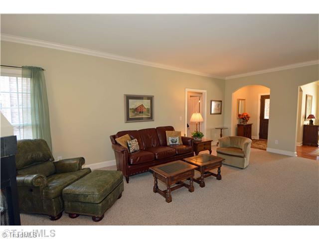 2372 Addison Boulevard High Point, NC 27262 - Photo 6 of 16 Den/Family/Great Room.