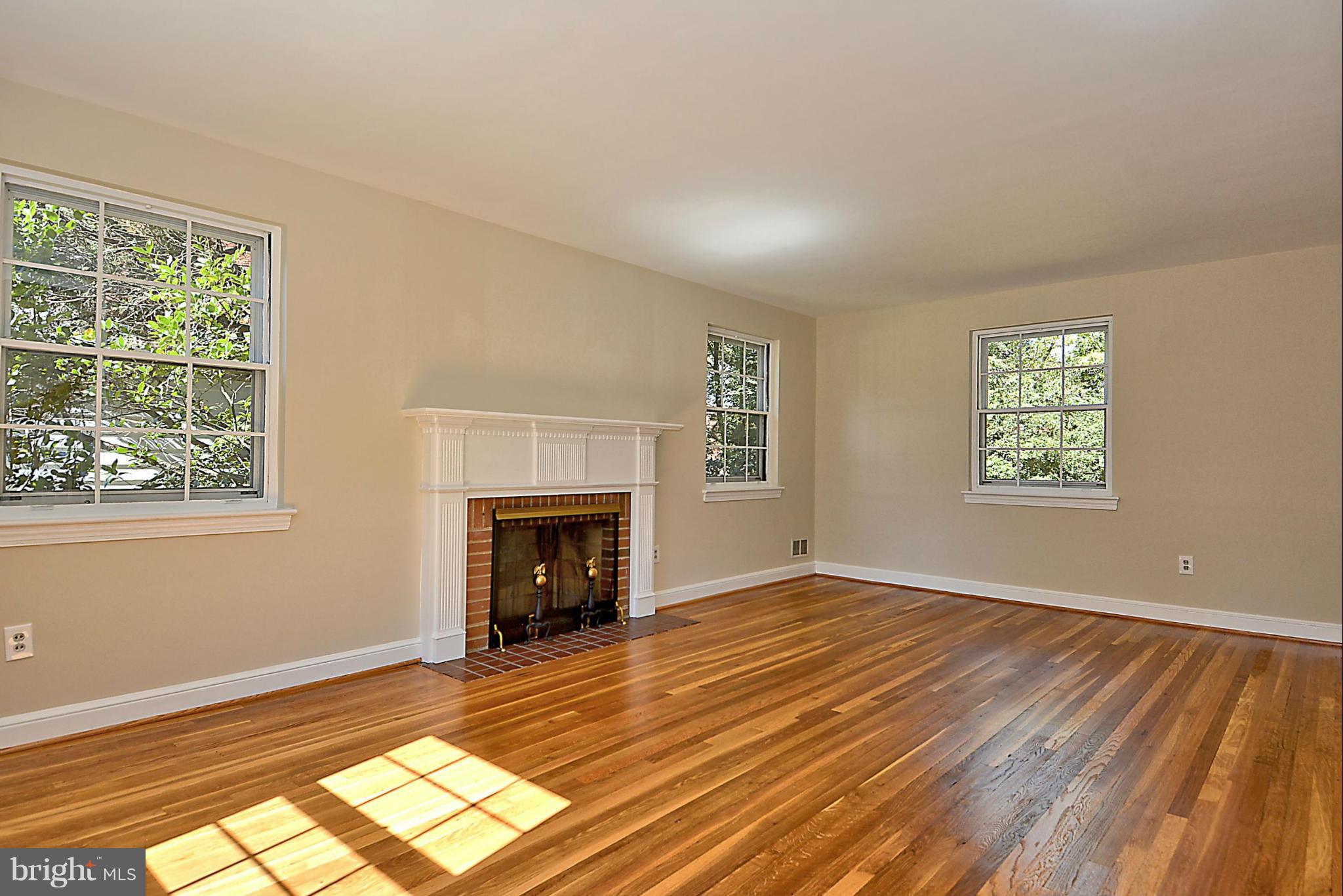 1013 Stirling Road Silver Spring, MD 20901 - Photo 3 of 29 Interior (General)