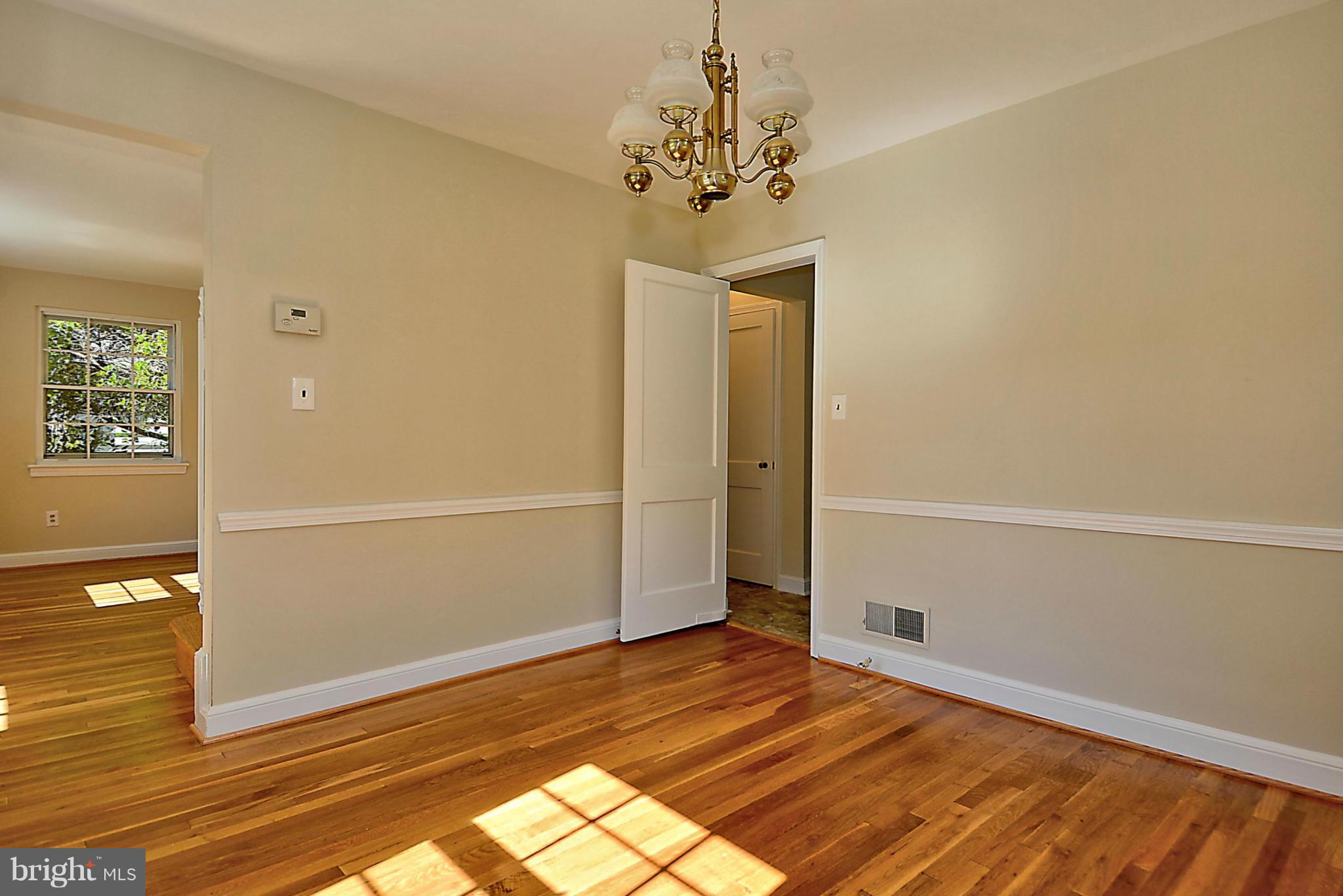 1013 Stirling Road Silver Spring, MD 20901 - Photo 8 of 29 Dining Room