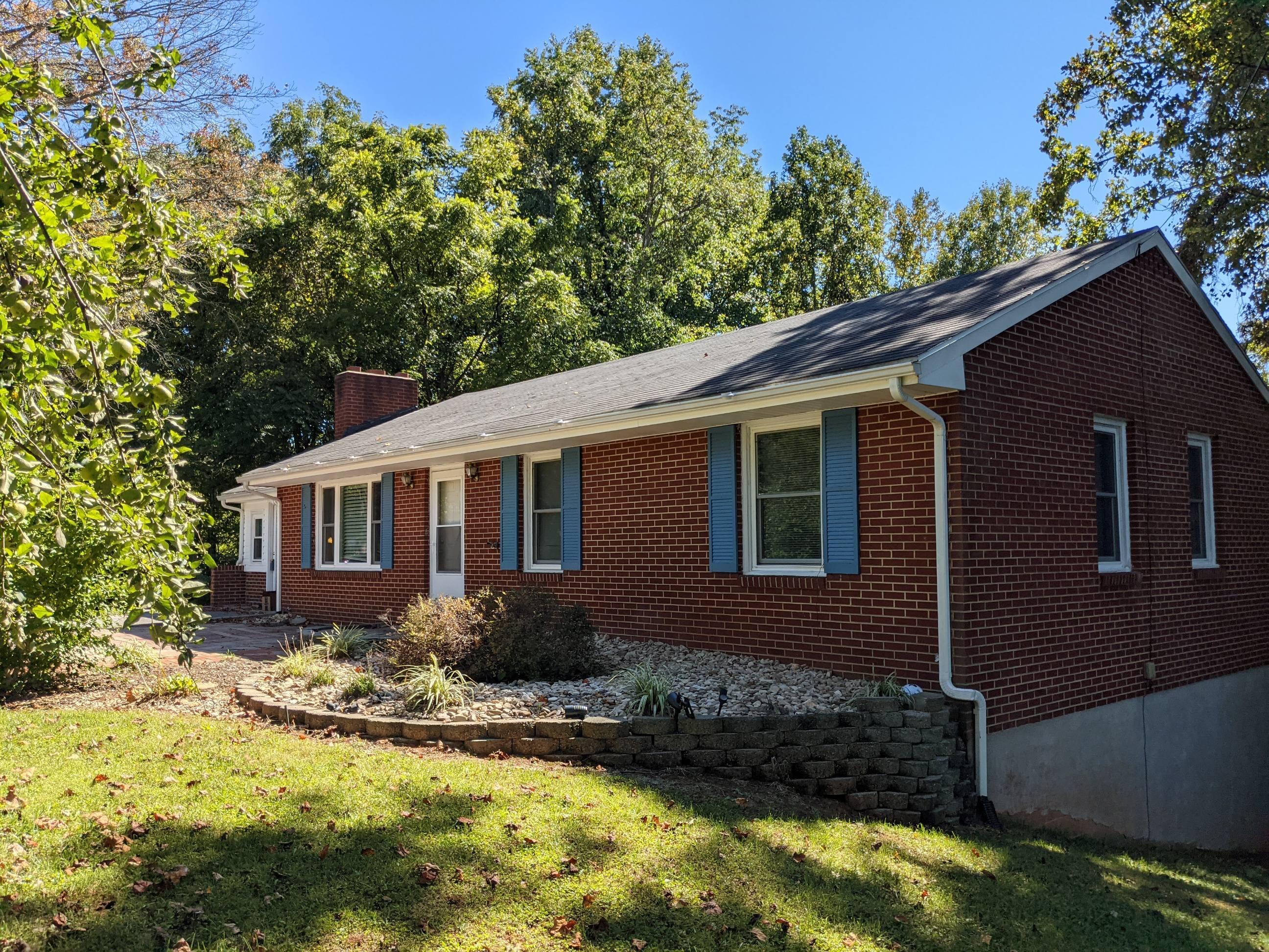 195 Sunrise Road Rocky Mount, VA 24151 - Photo 1 of 13 1983589791560171716