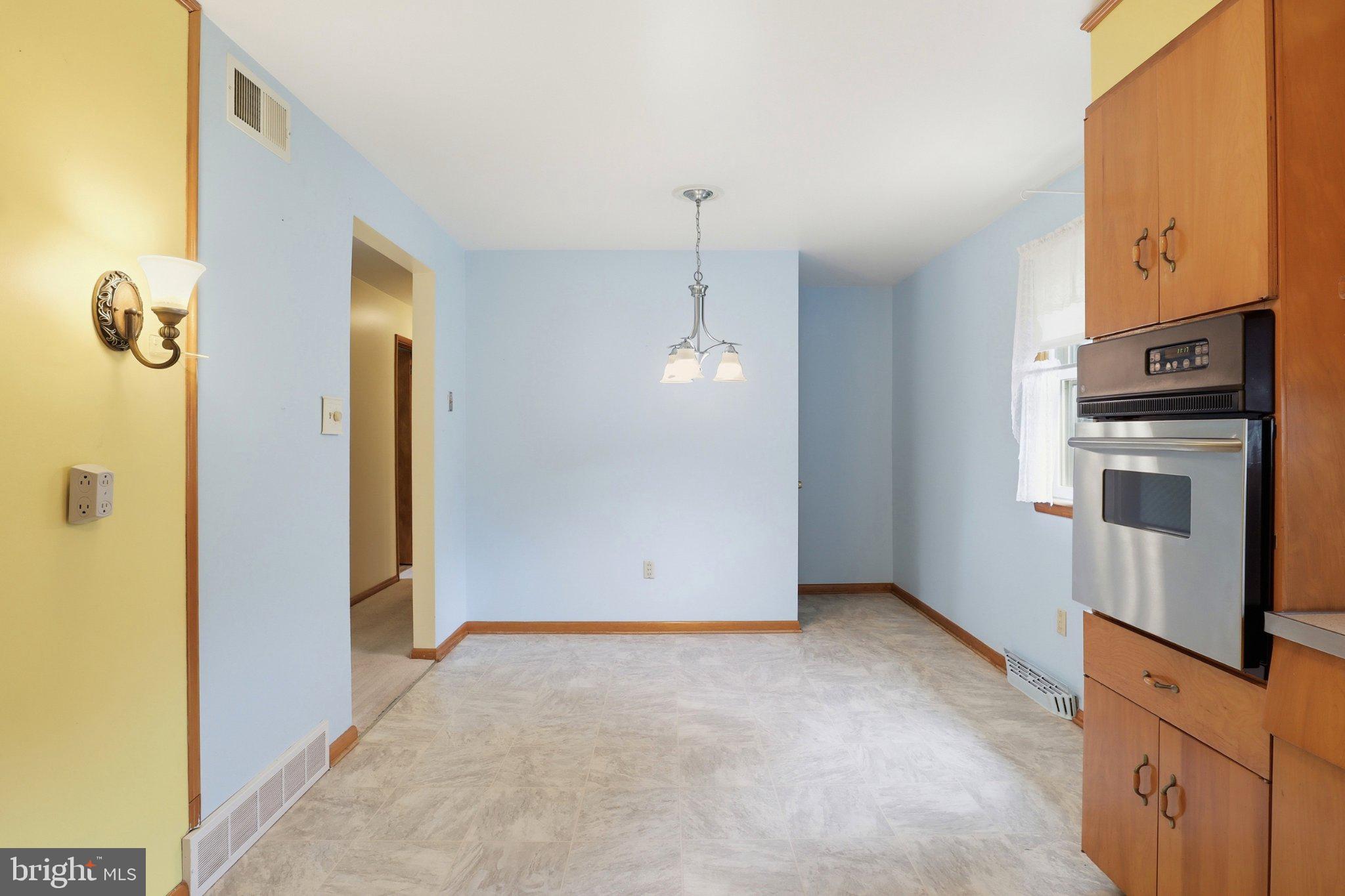 498 Middletown Road Hummelstown, PA 17036 - Photo 10 of 39 Bright and airy kitchen space.
