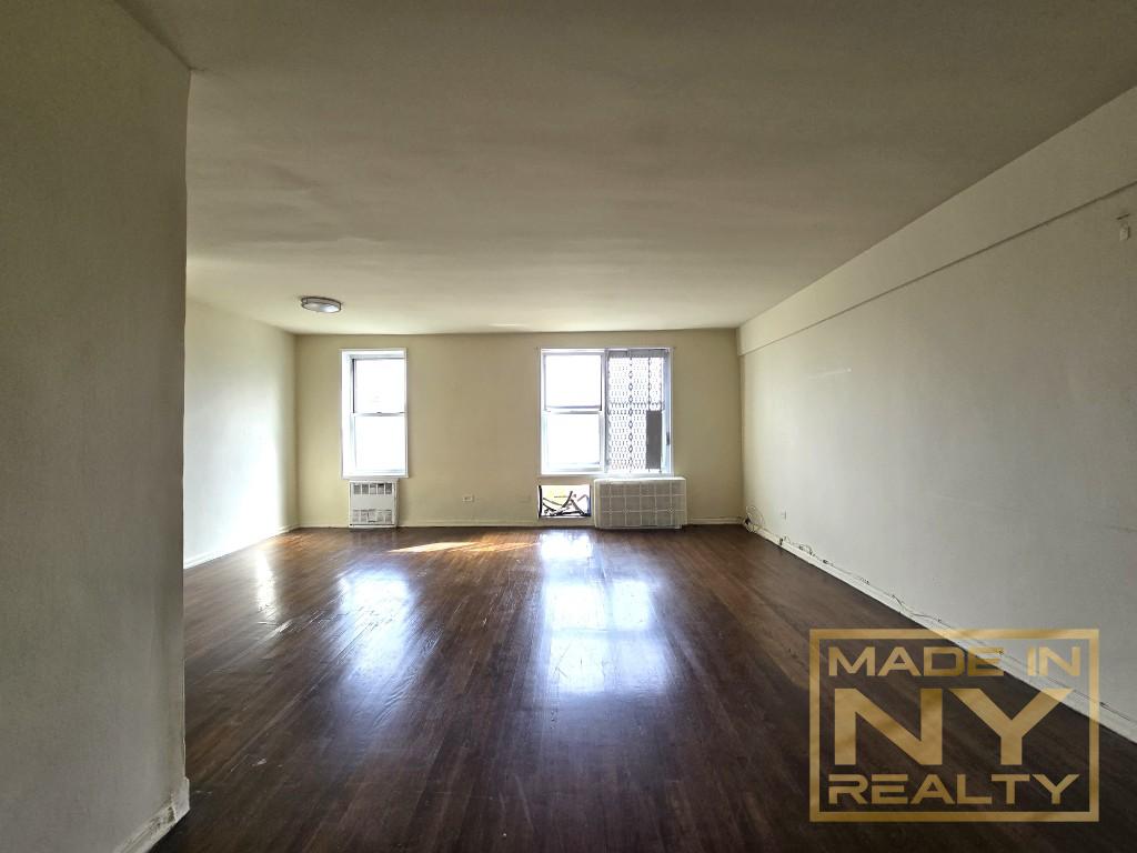 61-15 43rd Avenue, Unit 7M Queens, NY 11377 - Photo 4 of 6 Photo 4