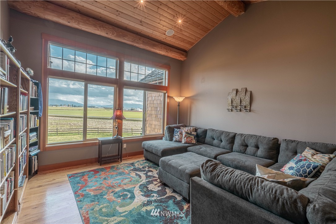 644 Pangborn Road Lynden, WA 98264 - Photo 11 of 29