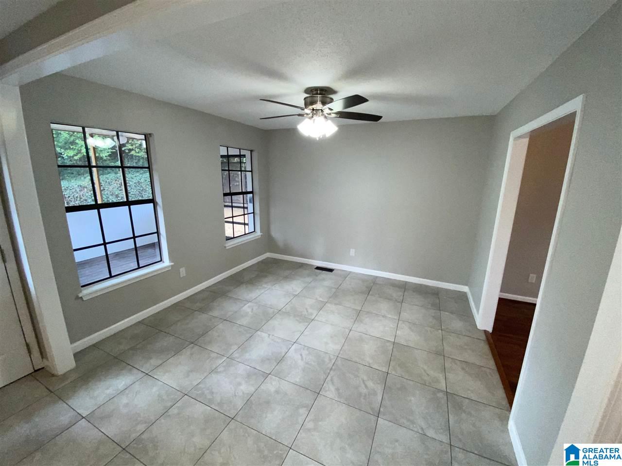 525 Bennett Drive Alabaster, AL 35007 - Photo 14 of 50