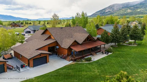 $1,199,000 | 173 Fairway Avenue, Thayne, WY 83127