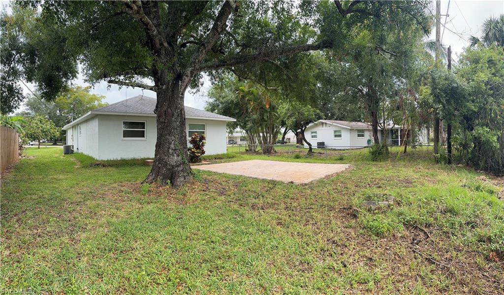 2826 W Road Fort Myers, FL 33905 - Photo 3 of 17 a view of a house with backyard