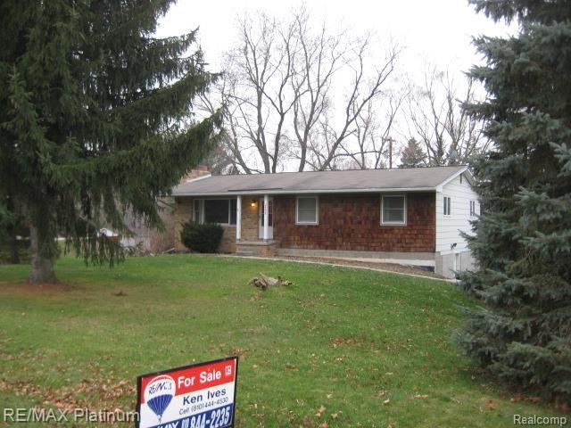 262 South Burkhart Road Howell, MI 48843 - Photo 1 of 21 262 S. Burkhart 018