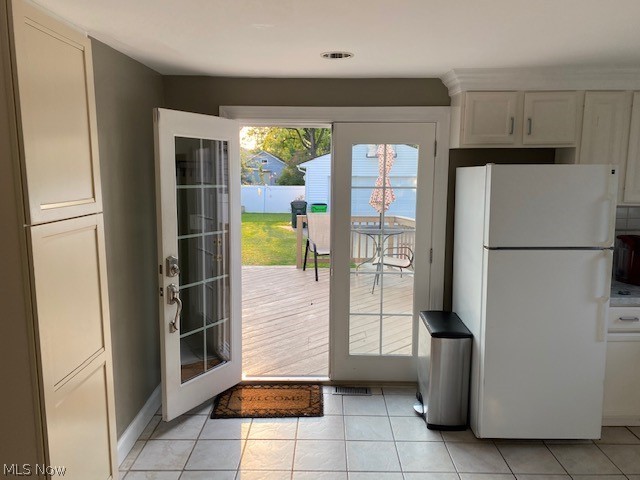 1272 South Green Road Cleveland, OH 44121 - Photo 8 of 17