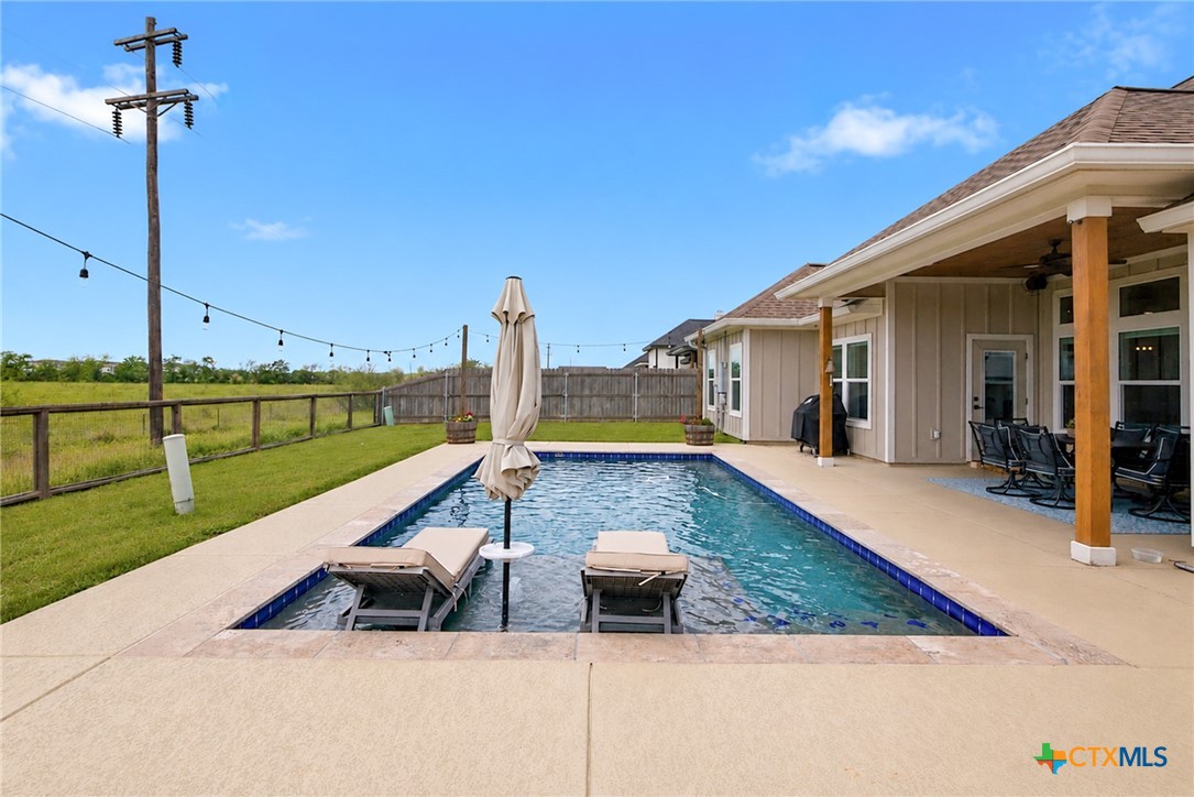502 Townhall Lane Victoria, TX 77904 - Photo 31 of 35