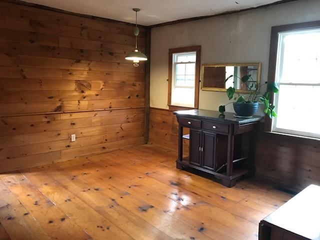 1031 Middle Road Dummerston, VT 05301 - Photo 17 of 38