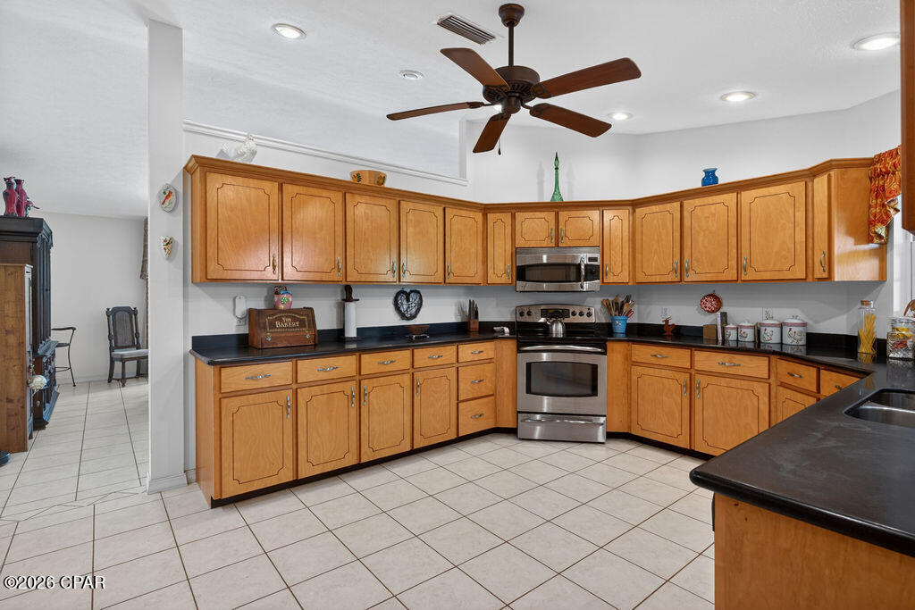 3256 Highway 77 Chipley, FL 32428 - Photo 10 of 51
