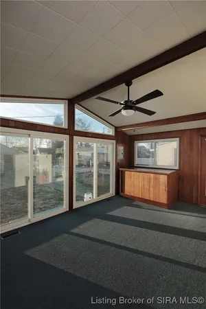 $1,400 | 2218 Beeler Street, New Albany, IN 47150