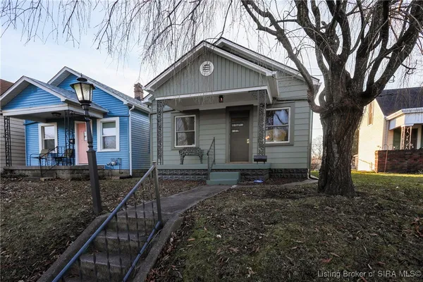$1,400 | 2218 Beeler Street, New Albany, IN 47150