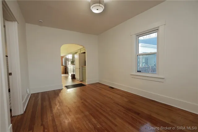 $1,400 | 2218 Beeler Street, New Albany, IN 47150