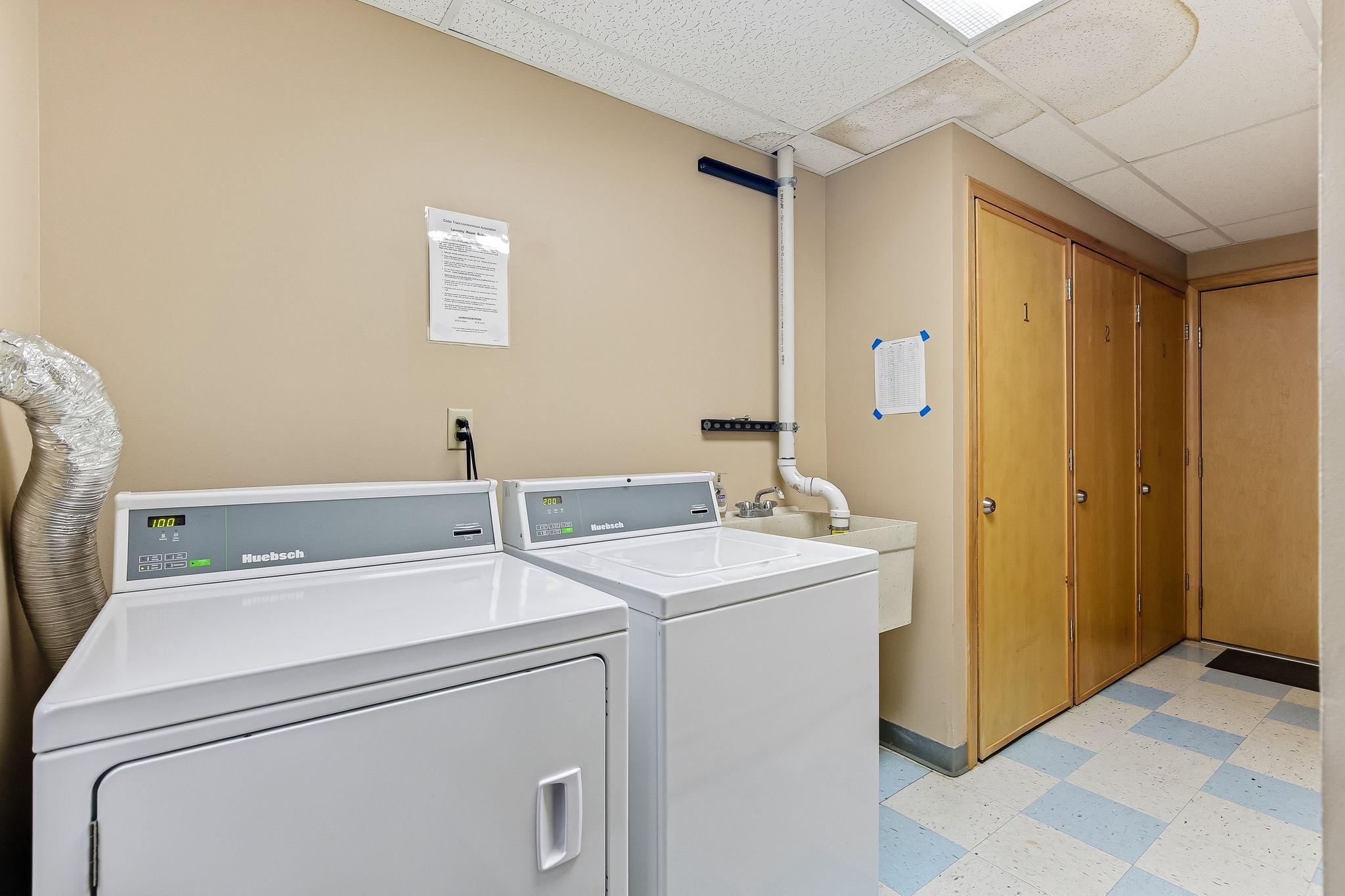 4624 Cedar Lake Road, Unit 4 St. Louis Park, MN 55416 - Photo 19 of 22