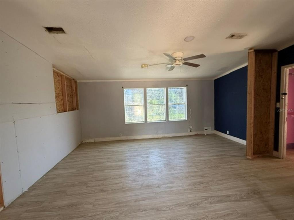 11881 Rancho Drive Leesburg, FL 34788 - Photo 2 of 10