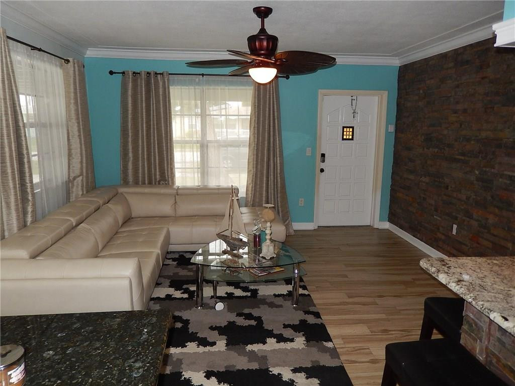 325 Shady Lane Road Palm Springs, FL 33461 - Photo 6 of 26 Photo 6