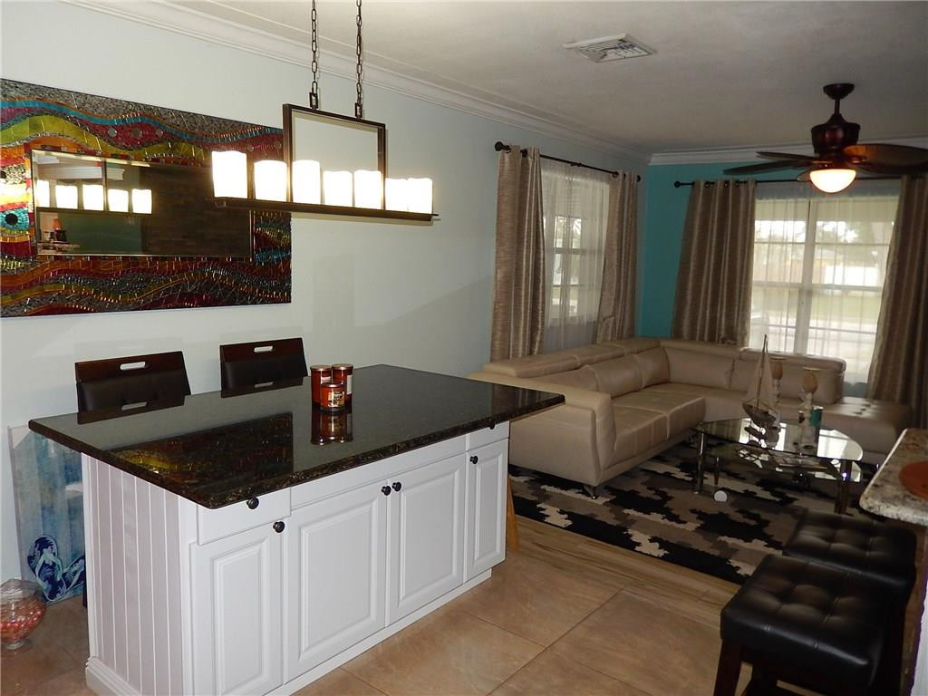 325 Shady Lane Road Palm Springs, FL 33461 - Photo 9 of 26 Photo 9