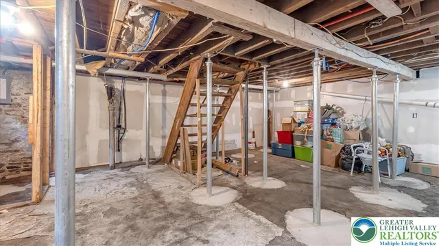 $184,900 | 133 Govier Street, Wilkes Barre, PA 18705