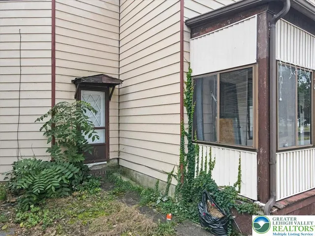 $184,900 | 133 Govier Street, Wilkes Barre, PA 18705