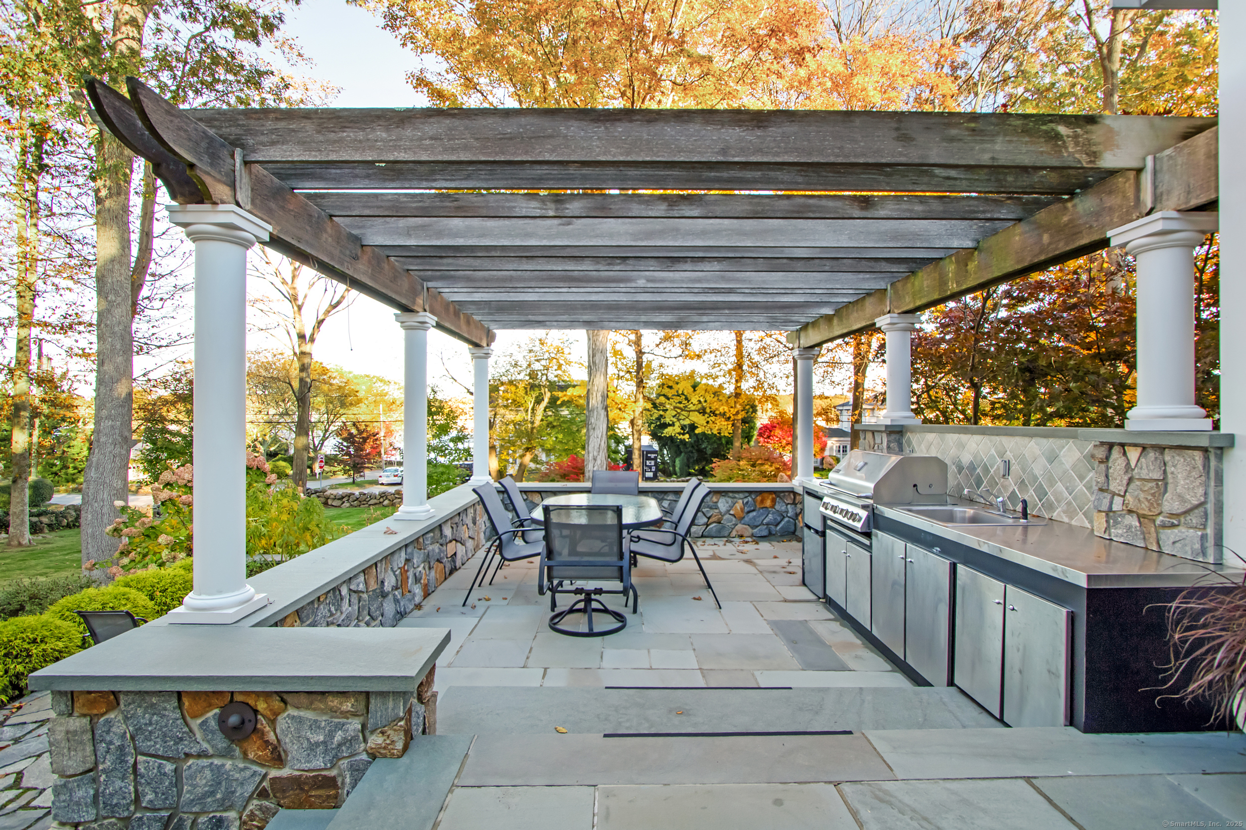 21 Grove Avenue Groton, CT 06355 - Photo 39 of 40