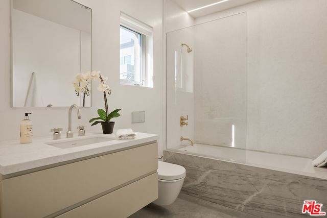 $4,795,000 | 533 1/2 Grand Boulevard, Venice, CA 90291