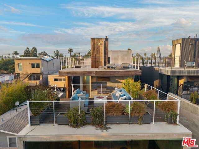 $4,795,000 | 533 1/2 Grand Boulevard, Venice, CA 90291