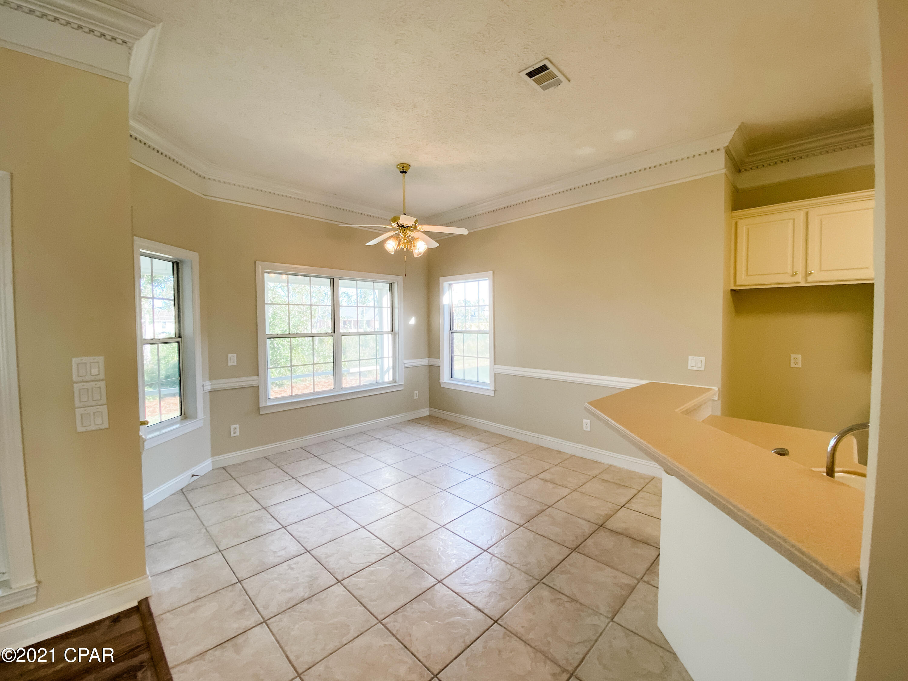 1425 Inverness Road Lynn Haven, FL 32444 - Photo 7 of 41 Gallery Image 7