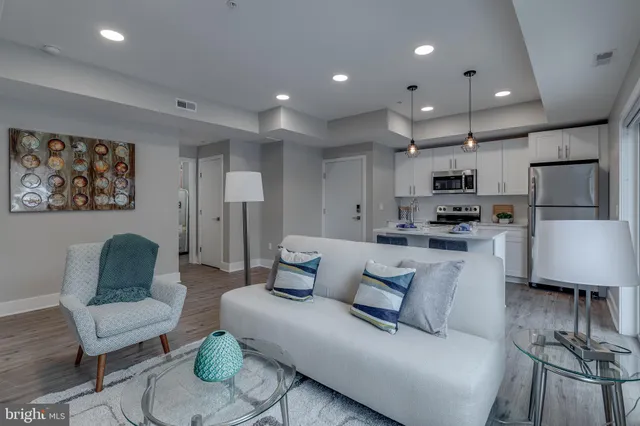 $1,675 | 1952 Bryn Mawr Avenue, Unit 1B, Philadelphia, PA 19131