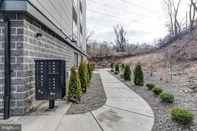 $1,675 | 1952 Bryn Mawr Avenue, Unit 1B, Philadelphia, PA 19131