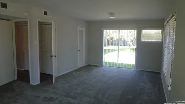 a view of empty room with window