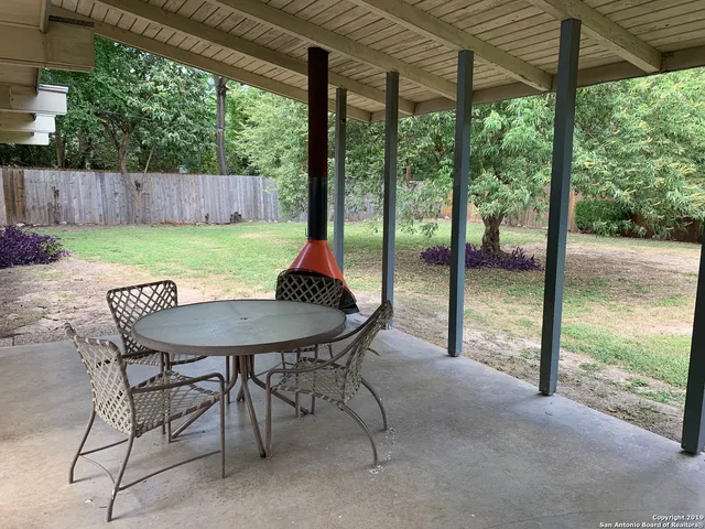 a view of a outdoor with a backyard