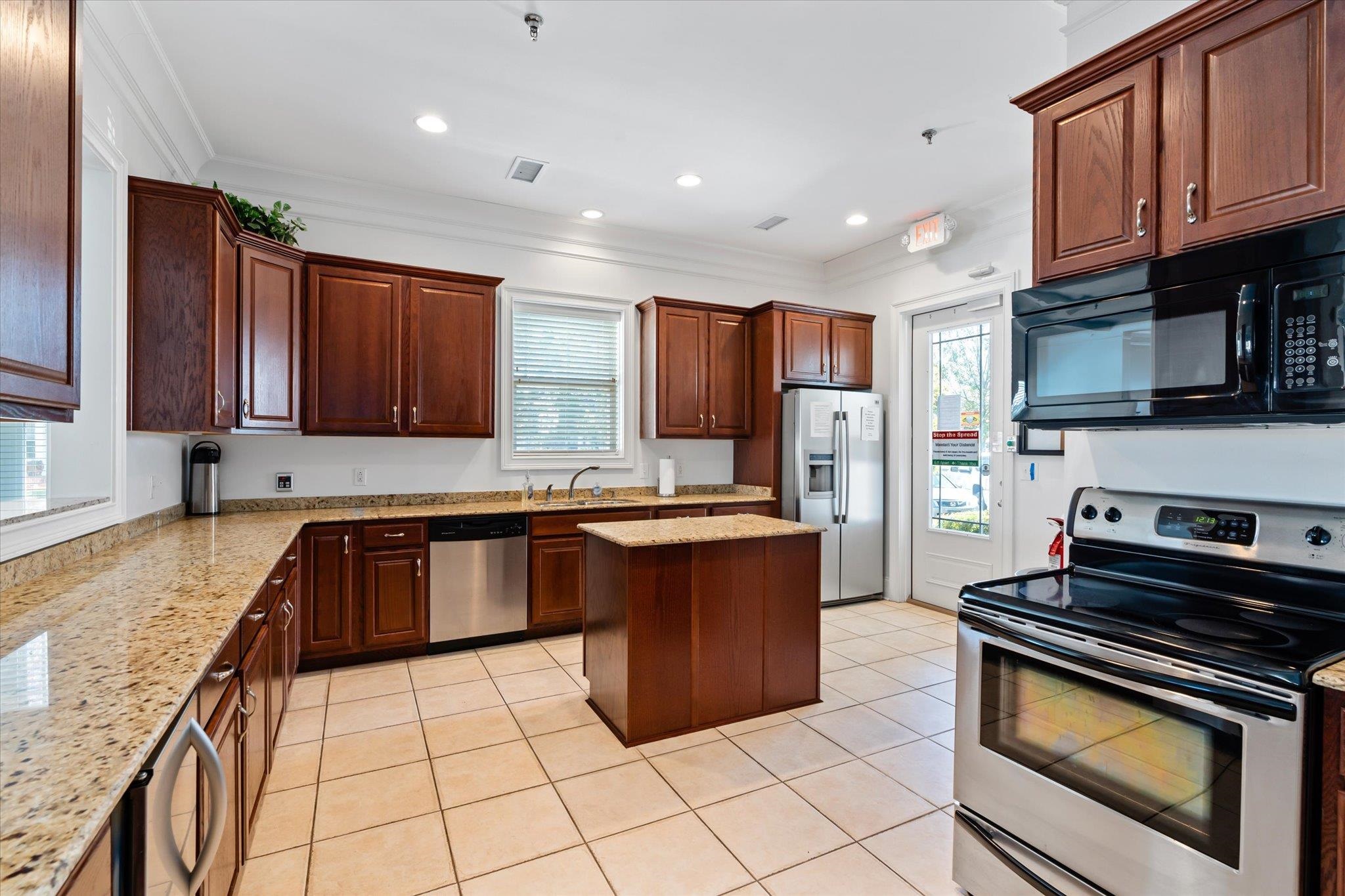 1203 Lavender Lane Foley, AL 36535 - Photo 49 of 58 Kitchen