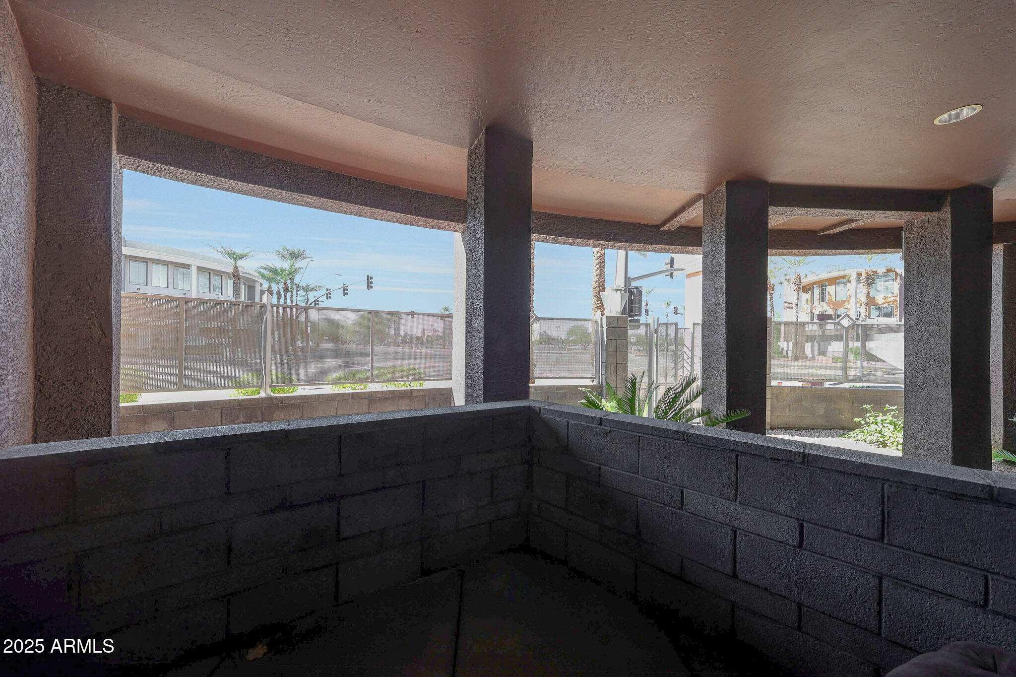 6605 North 93RD Avenue, Unit 1067 Glendale, AZ 85305 - Photo 34 of 47 a view of an empty room with a window