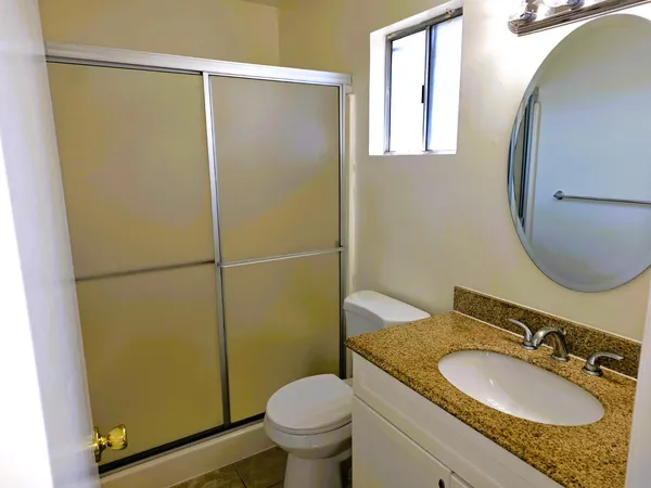 $2,250 | 4951 East Fillmore Avenue, Fresno, CA 93727
