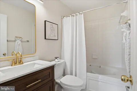 $735,000 | 3843 Watkins Mill Drive, Alexandria, VA 22304