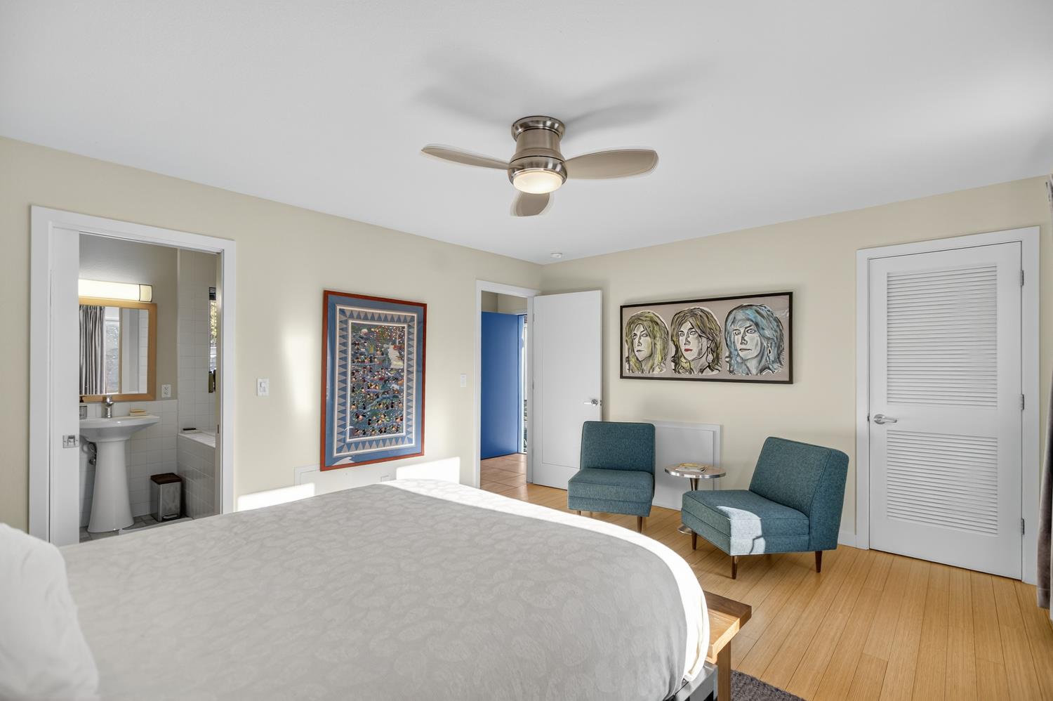 22080 Fiddletown Road Volcano, CA 95689 - Photo 42 of 94 a bedroom with a bed and chair