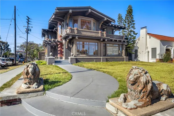 $2,499,000 | 2303 East Ocean Boulevard, Long Beach, CA 90803