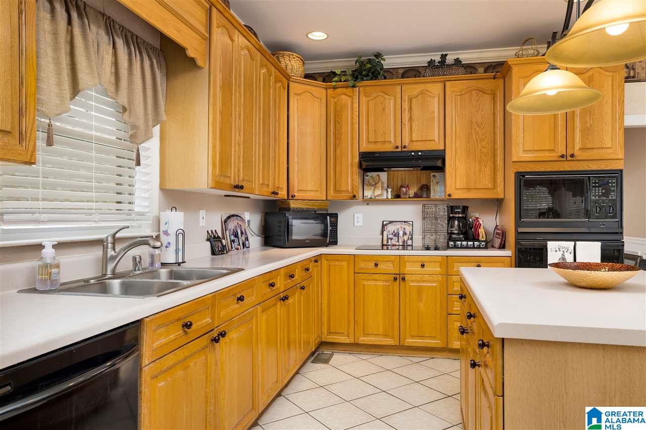 656 Camden Ridge Homewood, AL 35226 - Photo 10 of 34