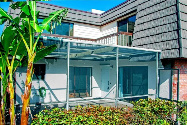 $2,300 | 148 Lake Point Lane, Naples, FL 34112